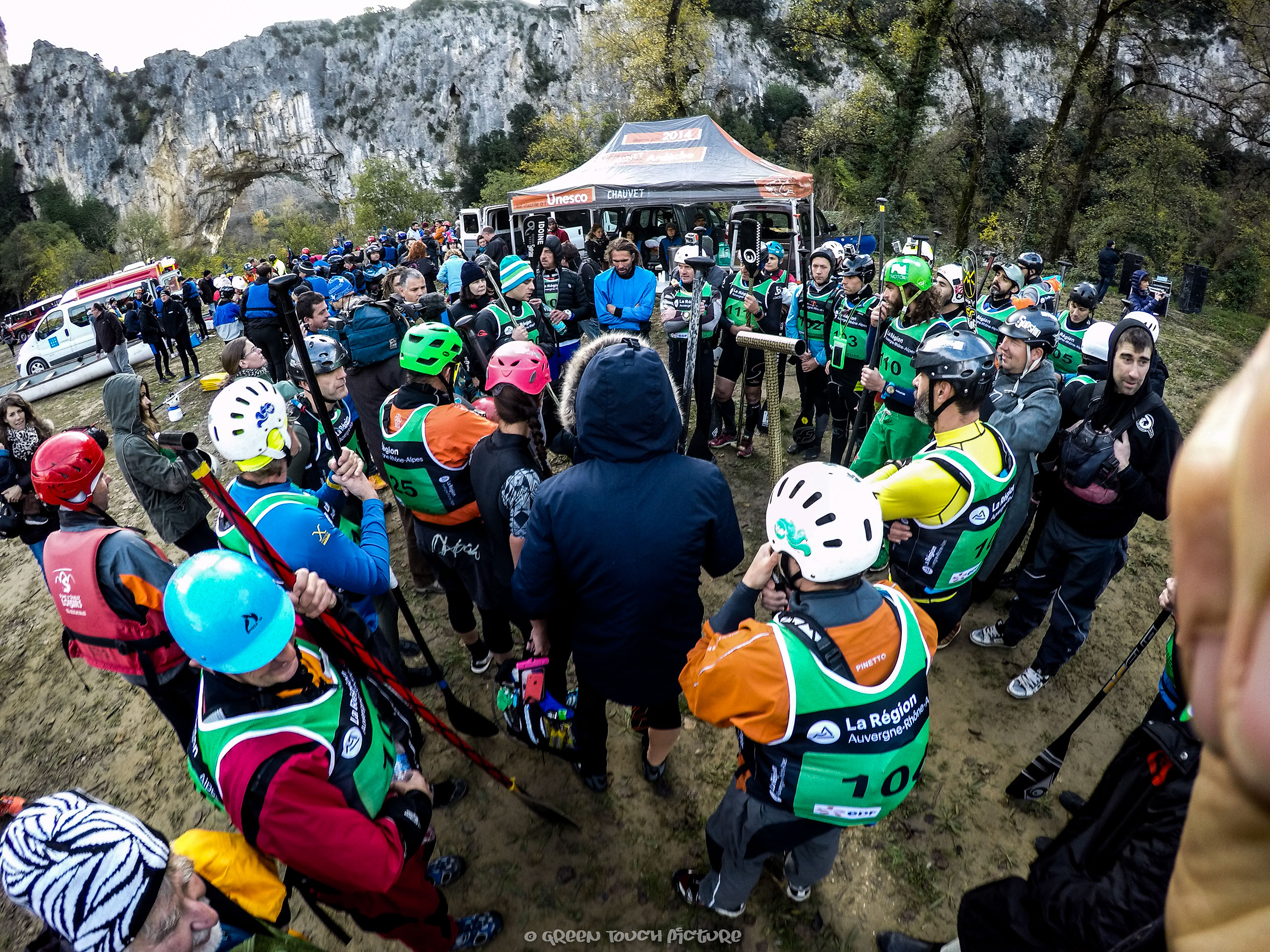 SUP, Stand Up Paddle, River, Briefing, Vallon-Pont-d'Arc, Ardèche, Paddlers, Time to go, © Green Touch Picutre / Theodore Heitz 